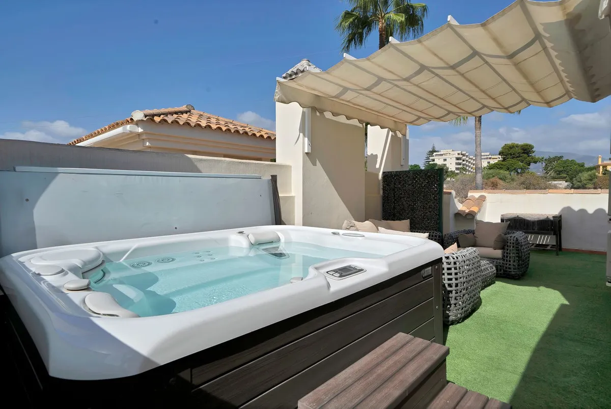 9c9e018c-24db-4cbb-88d1-13d23e9b79e0