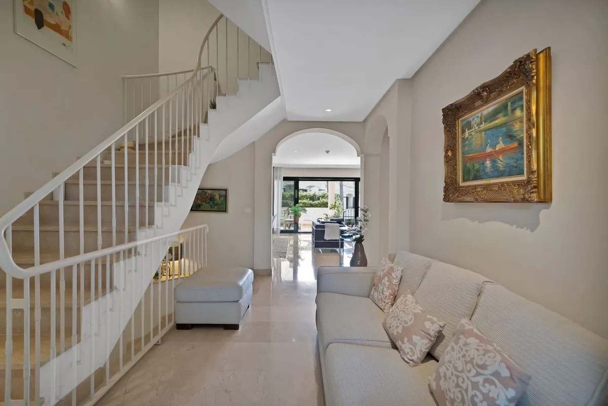 dafcdb78-d8c1-42f8-8fa3-0c95a8d3ccef