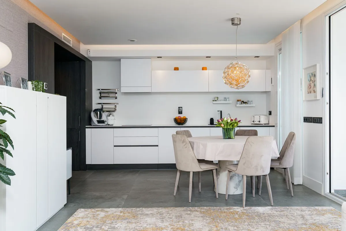 0fbb0872-60f0-4713-80fe-d558ea90be4b