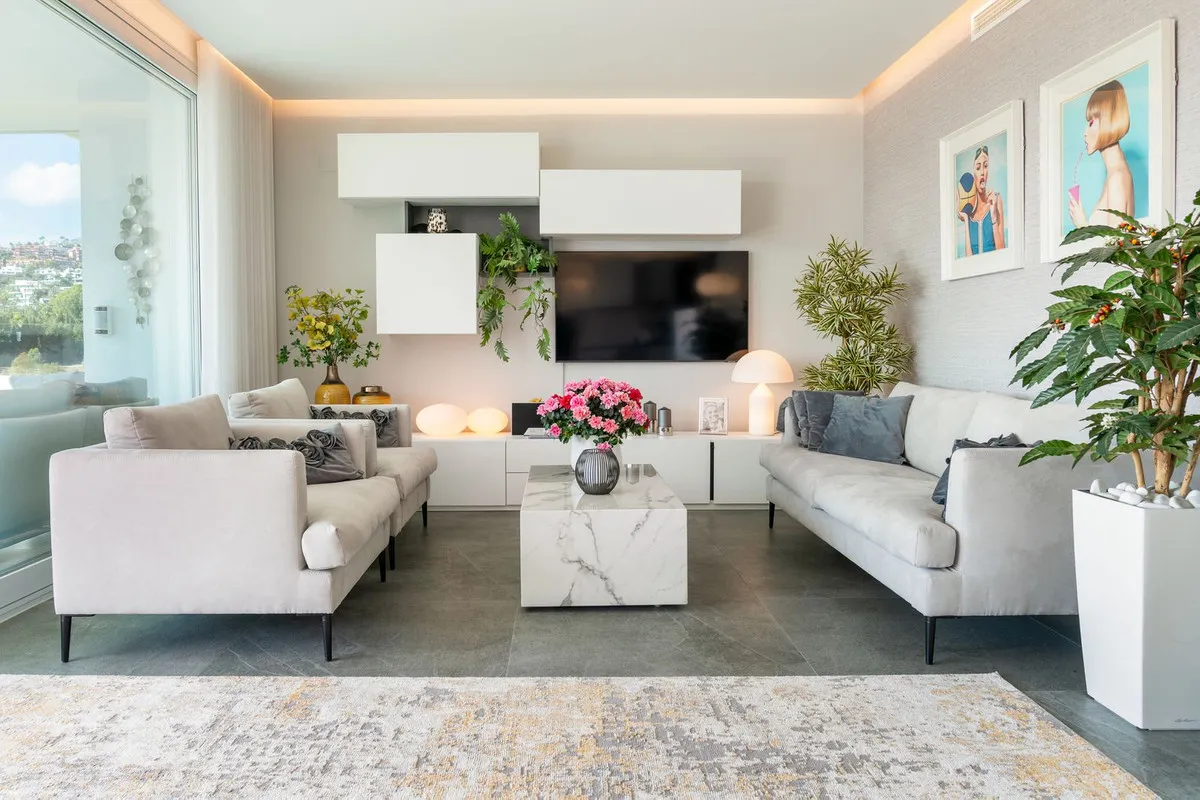 669d487b-9b0a-4d06-b03f-12768a82dd5f