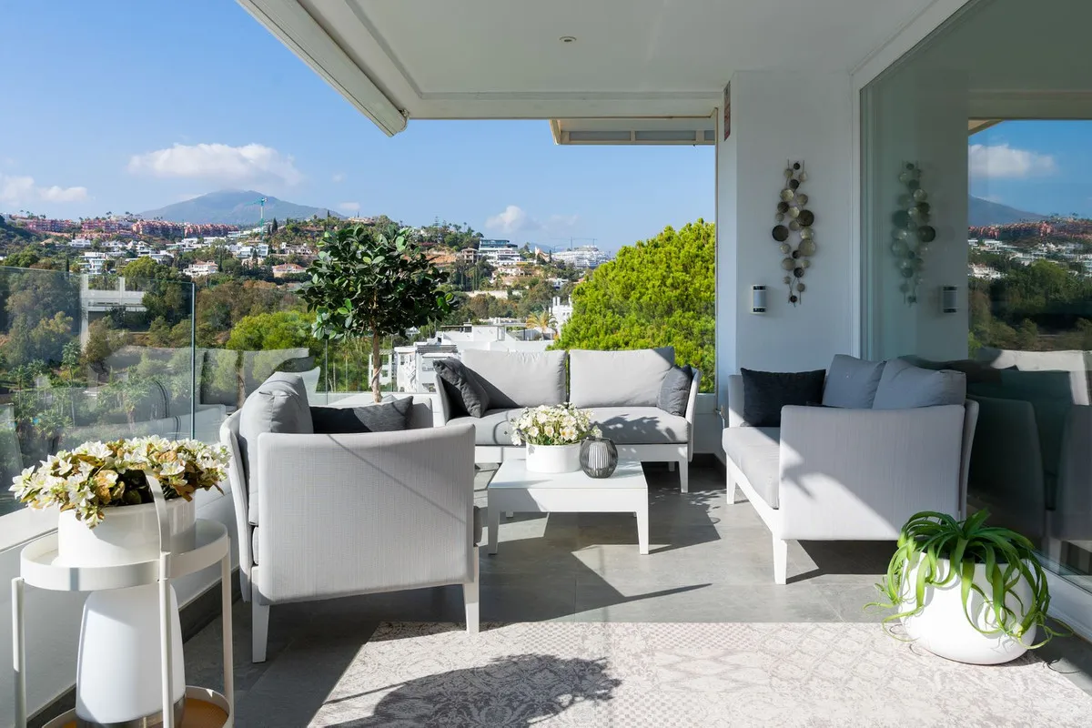 b52f784b-6fe5-4e5f-a41c-31632e230a61