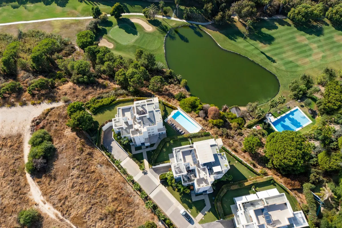 f636d5a9-2470-483e-9c3c-8fb2ce3e5b65