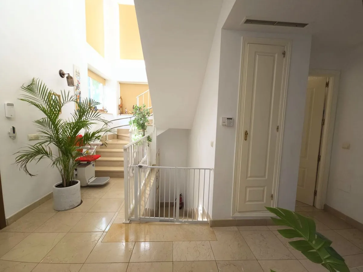 2d30dd4f-7bae-43a9-8cdc-7fd1a34b5da9