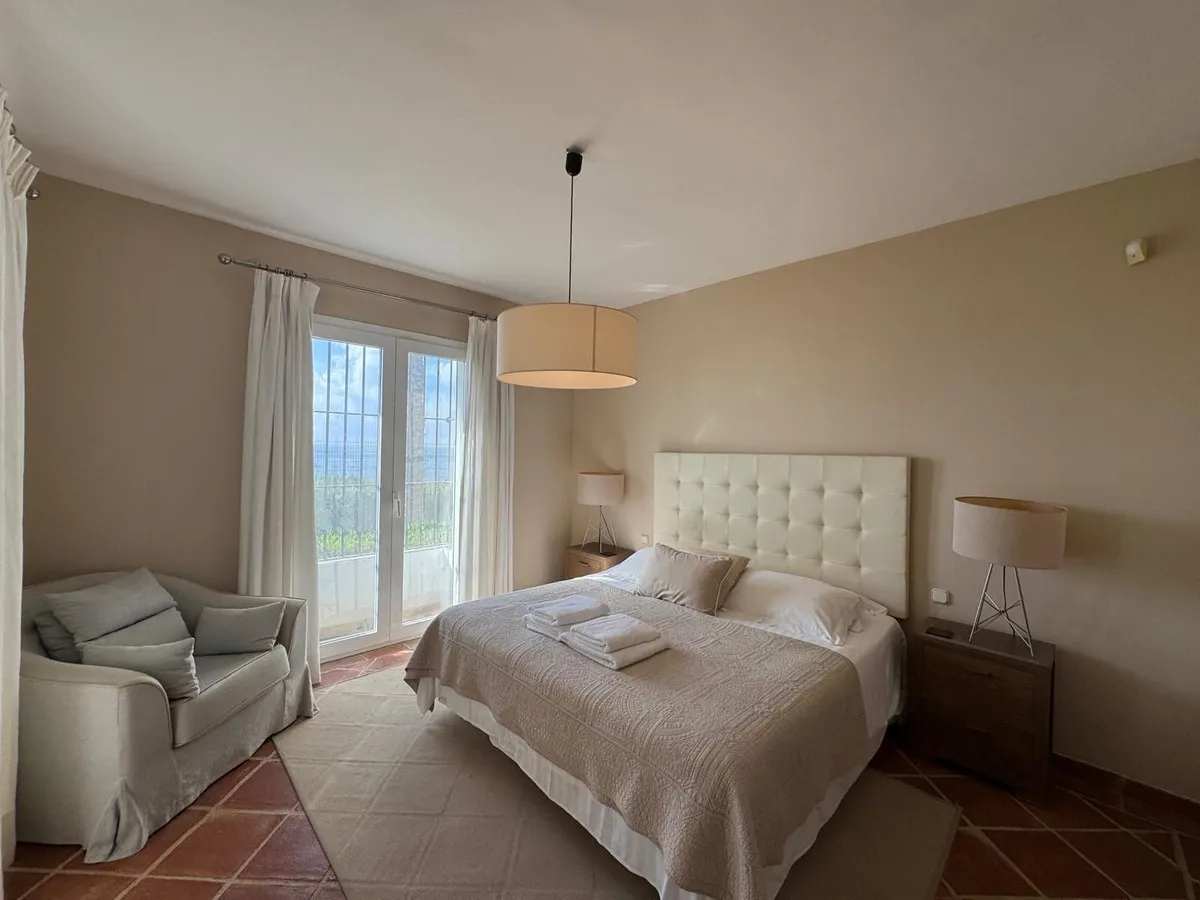 2ed7fc3b-3143-4053-bfcc-14fb02a6b7b9