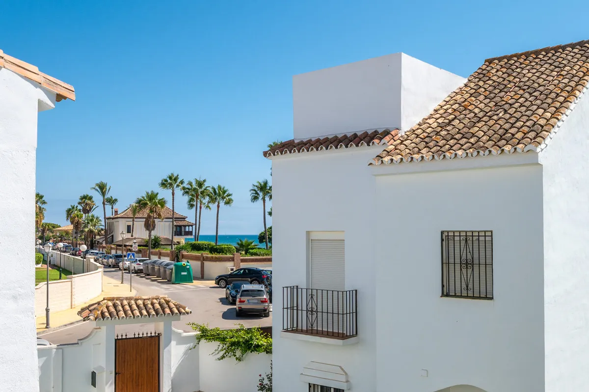 155e93a9-51a5-45b9-b1a3-08896ddfed0c