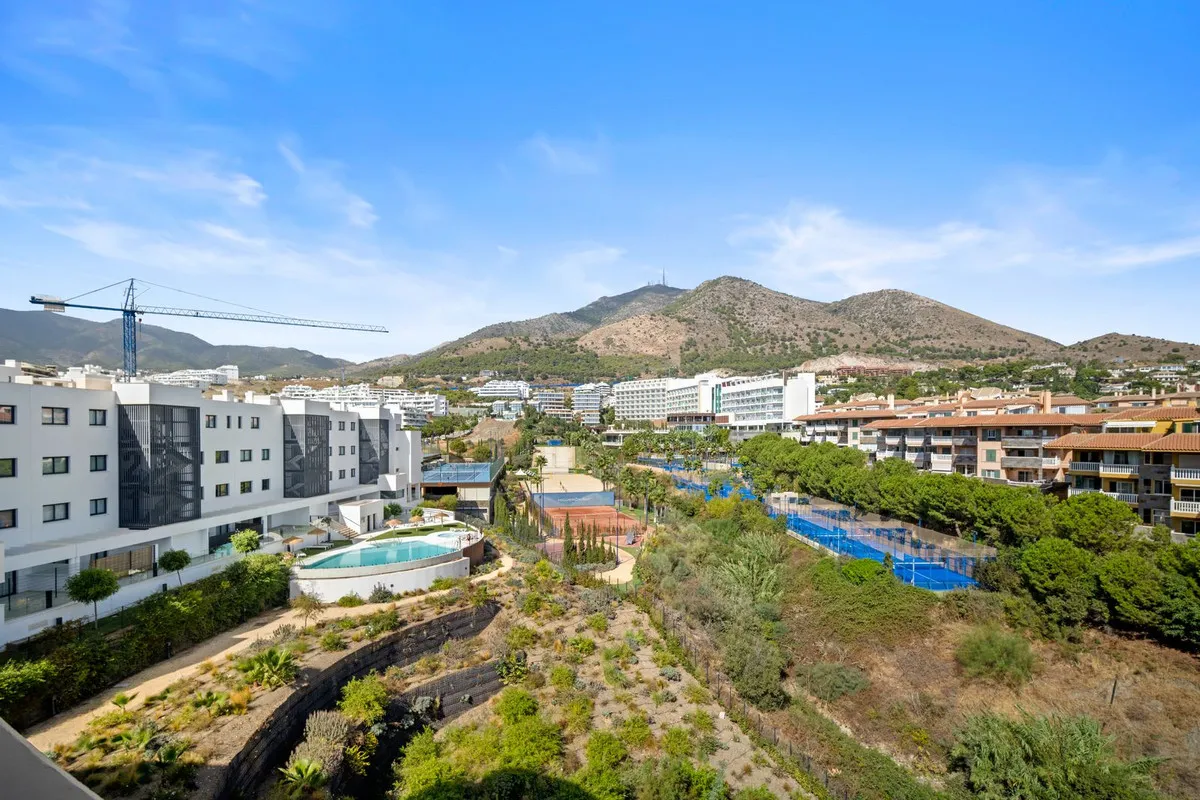 09bed082-a3f9-40c3-bbc2-19ec8e58215a