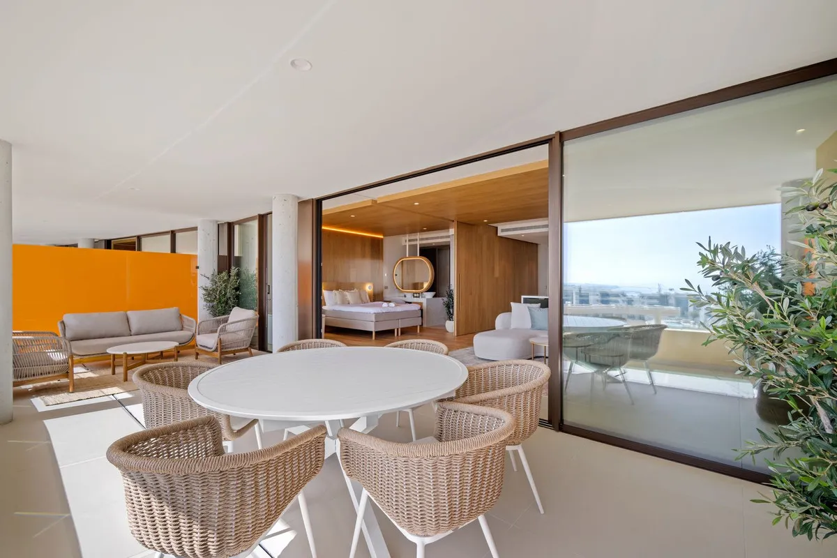 275b2719-4daf-45b7-a519-885d27913431