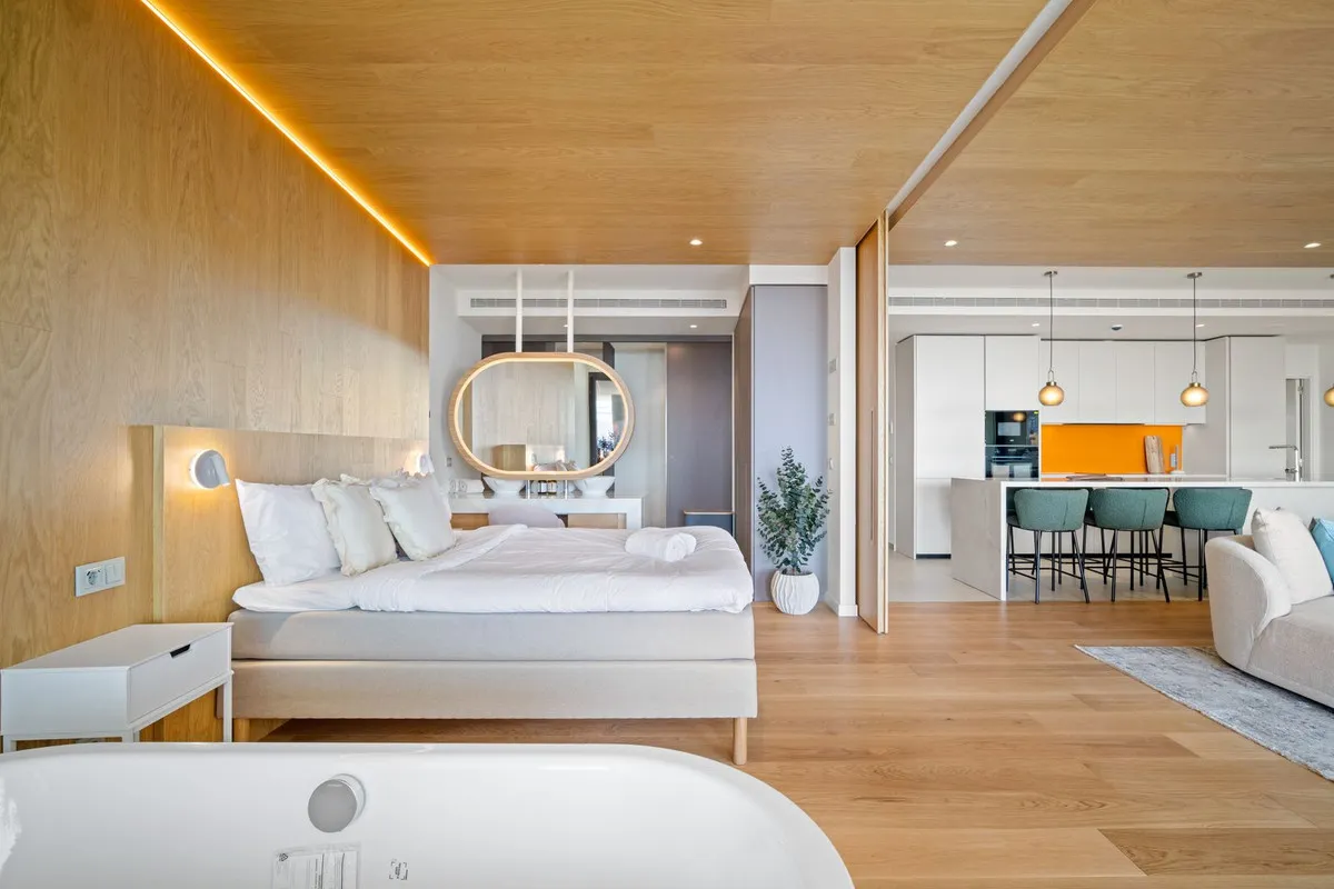 447a6384-fea1-4dff-9e65-a1d5624c762d