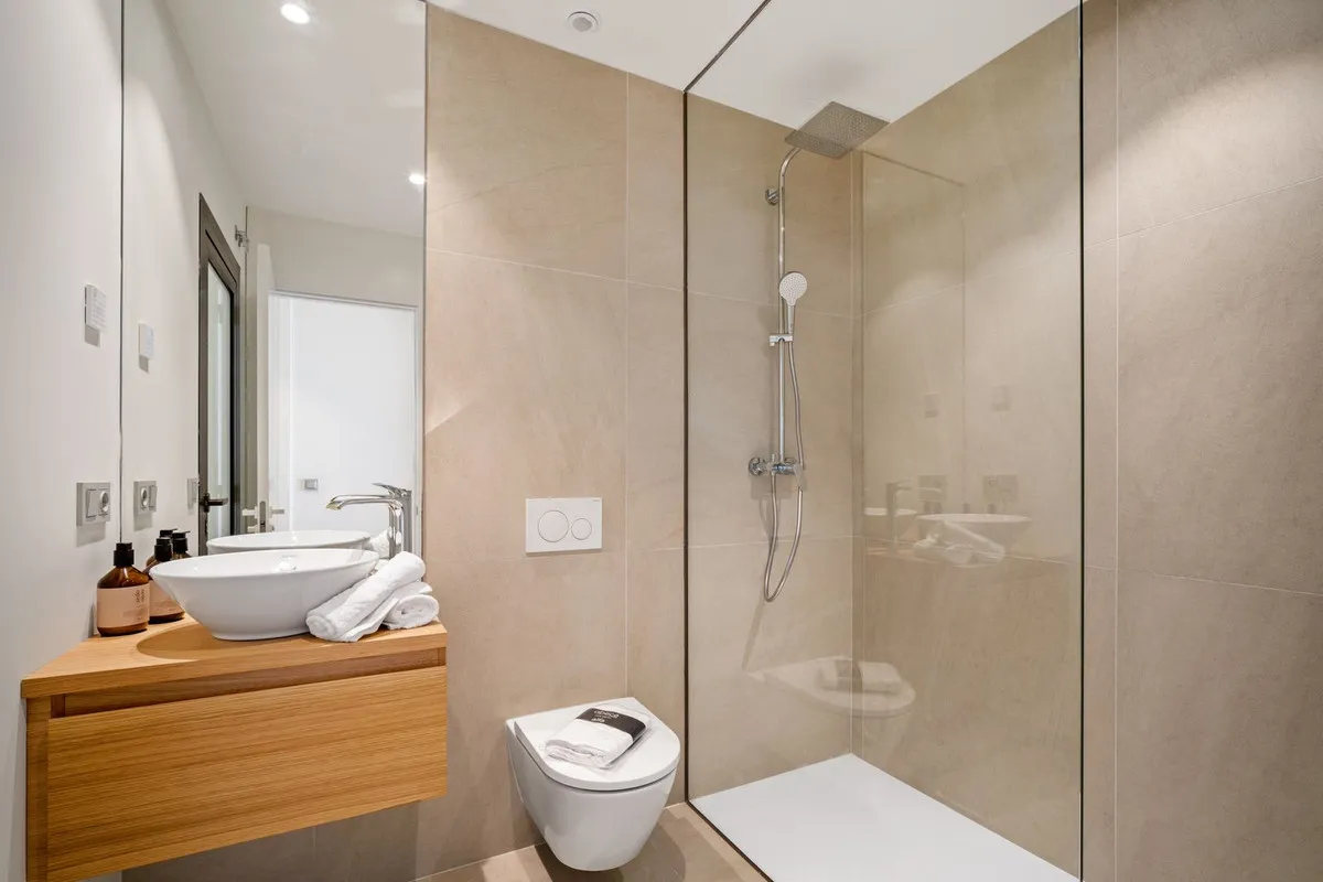 abc40cc1-0d45-41bb-876c-79f83b2f5d1e