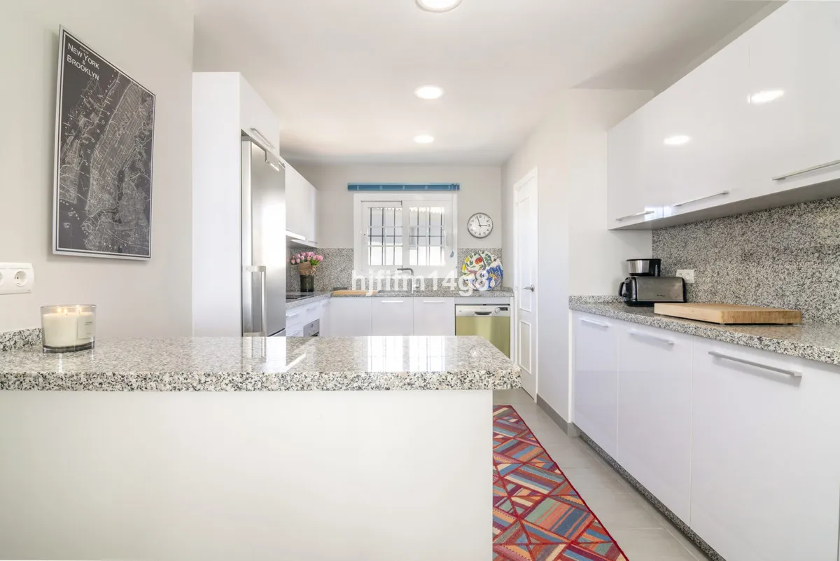 50e27a80-447e-4171-b49c-b73a1f94792b