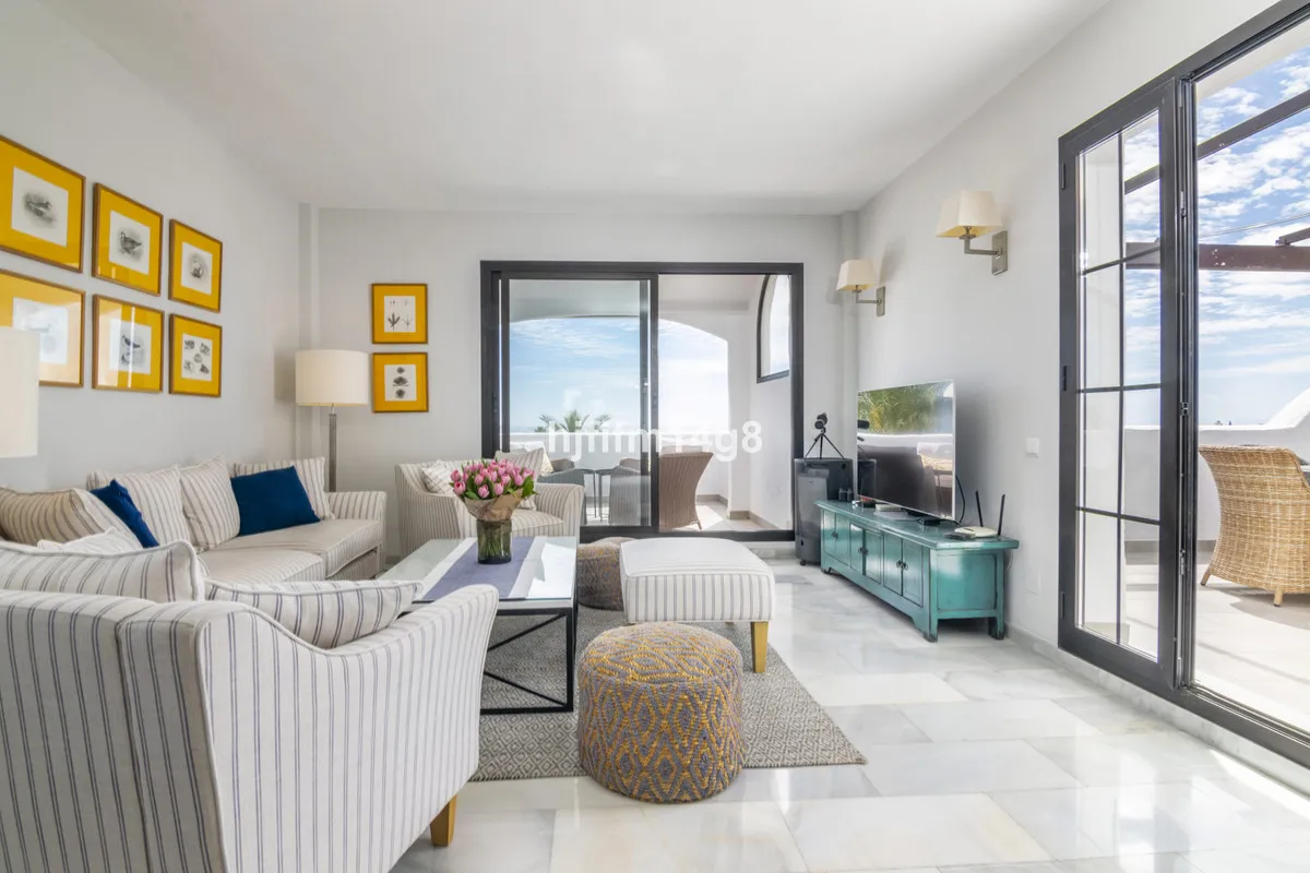 74054364-784f-40b4-8895-deb97be5694c