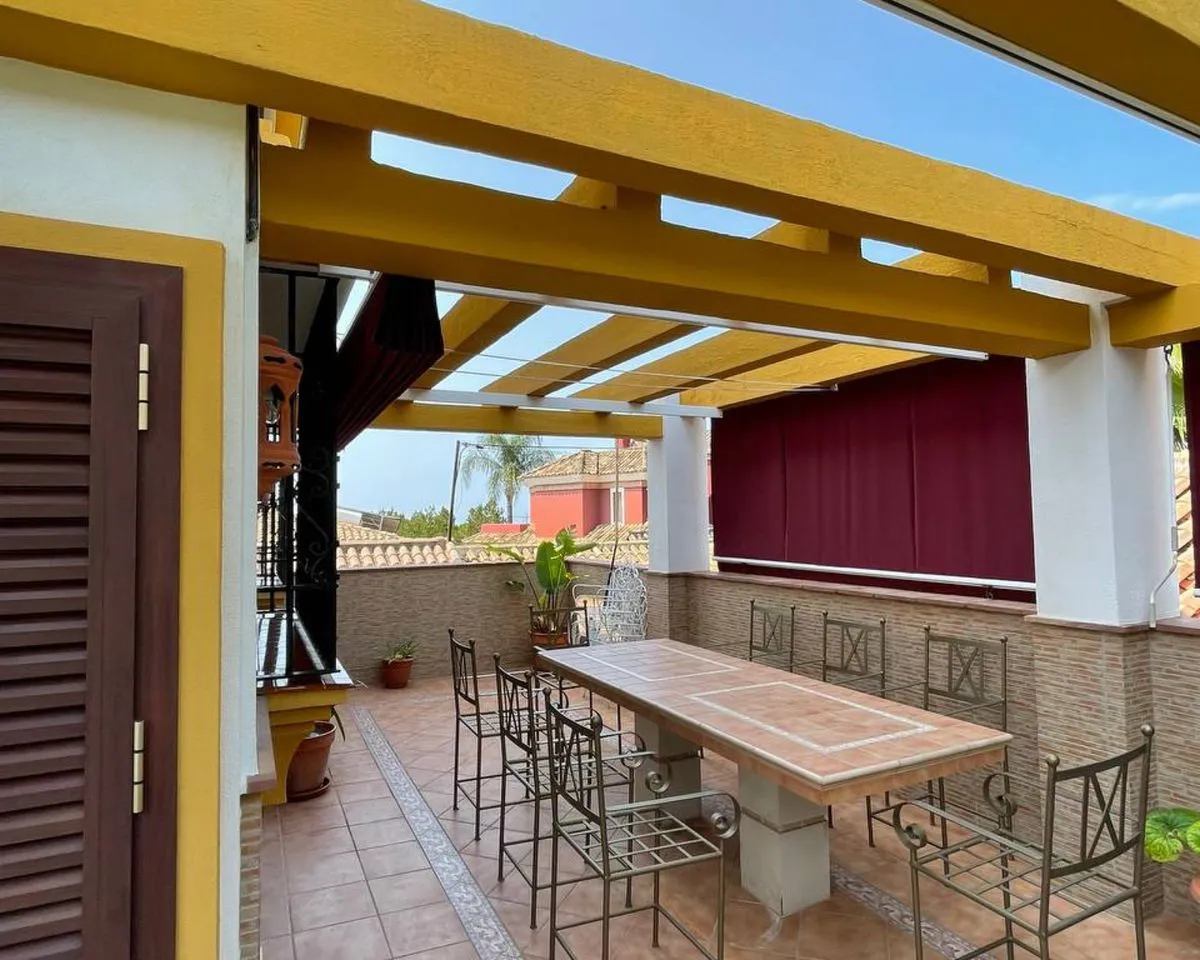 dba69fdc-0f4c-40d1-af37-89519897d61a