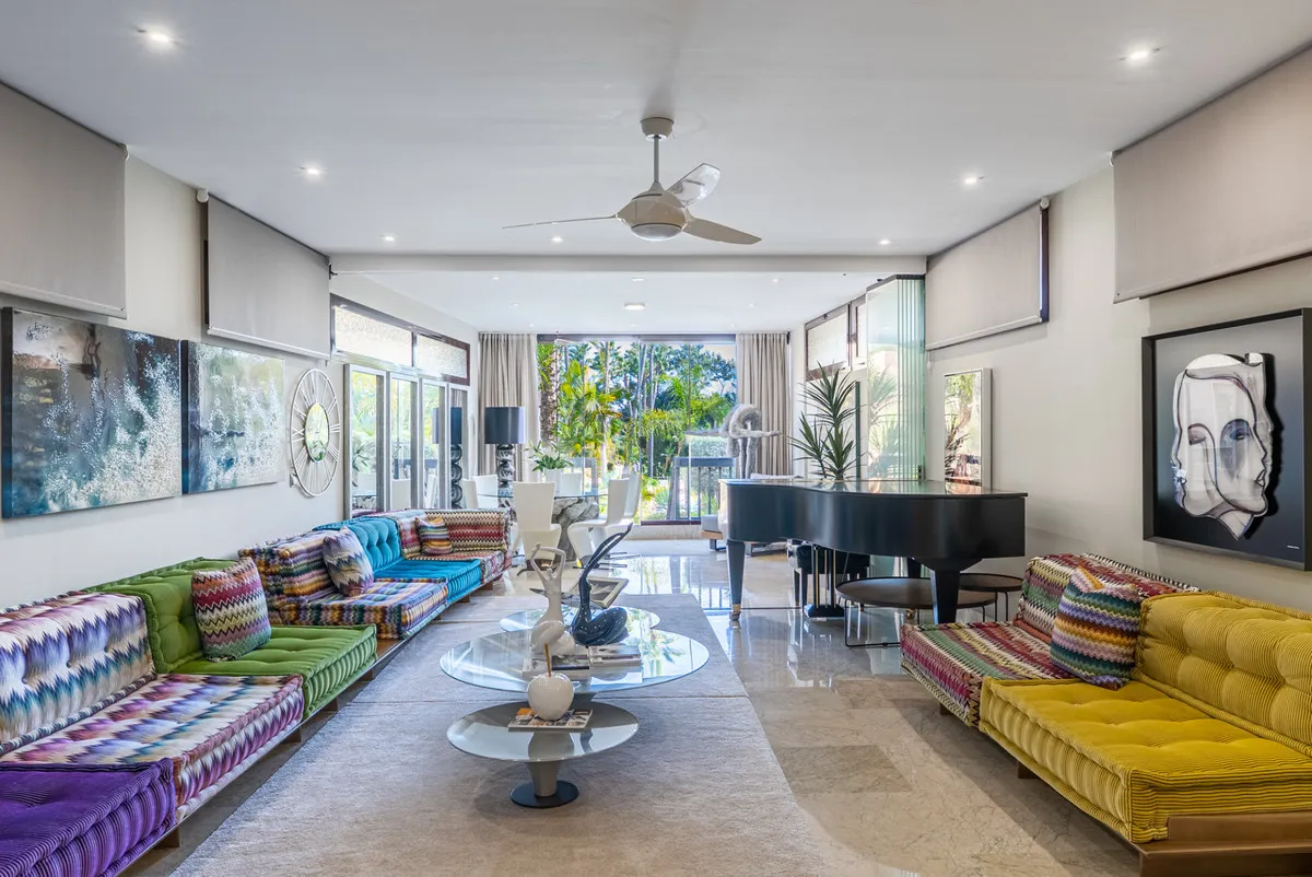 8fd36939-a9e9-494a-b0f9-dc987ef16813