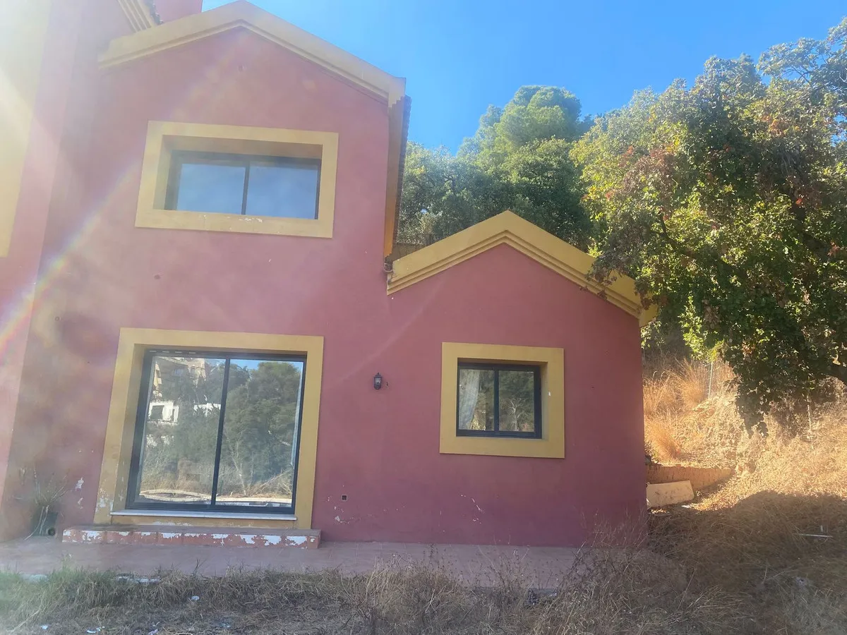 01ebe162-38cb-484d-9117-d687a850370a