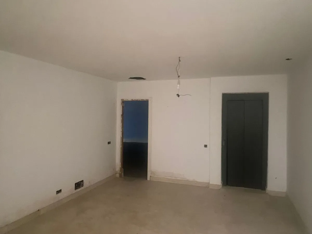 82700098-c0ee-4afc-bb4c-56737273efc7