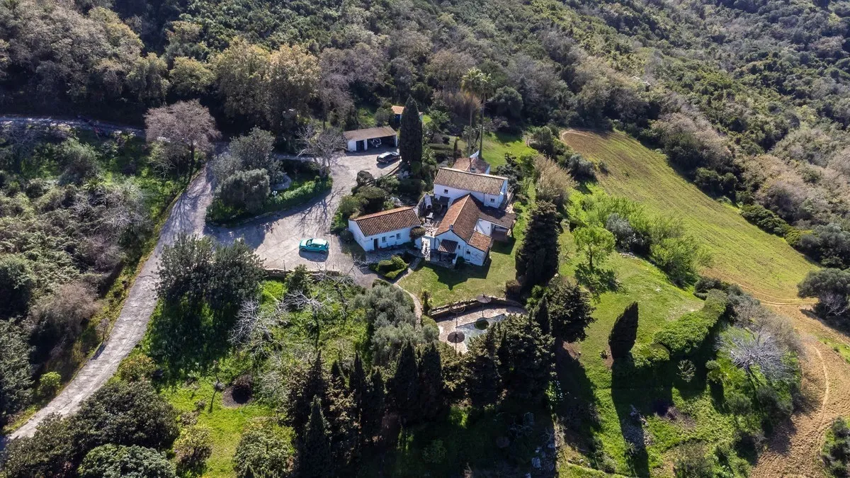 0f1360cb-2b04-4bd0-bbc5-6b4cb07e2b3a