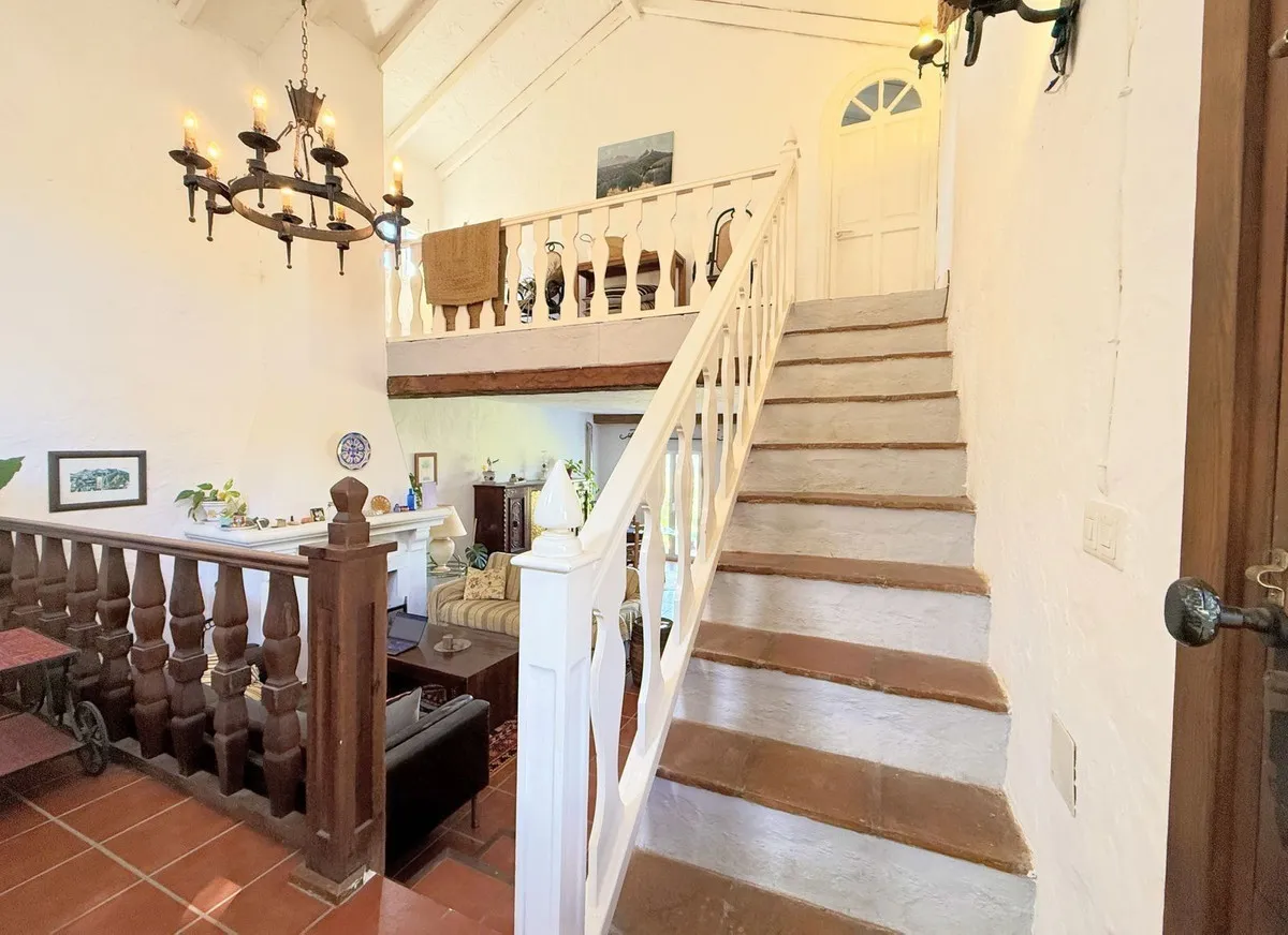 1aad45f4-a561-4a63-bc32-881d600aa3ef