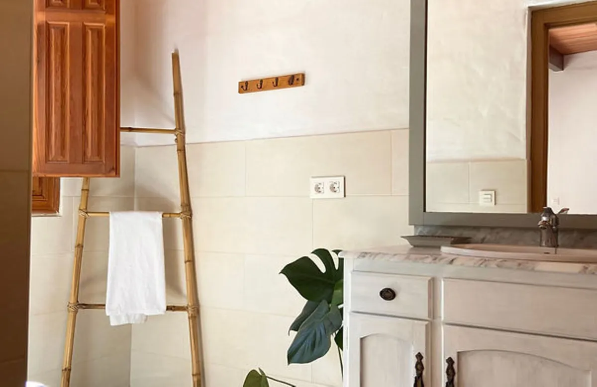 bb78bc4d-b69c-4303-82eb-b09a803bed67