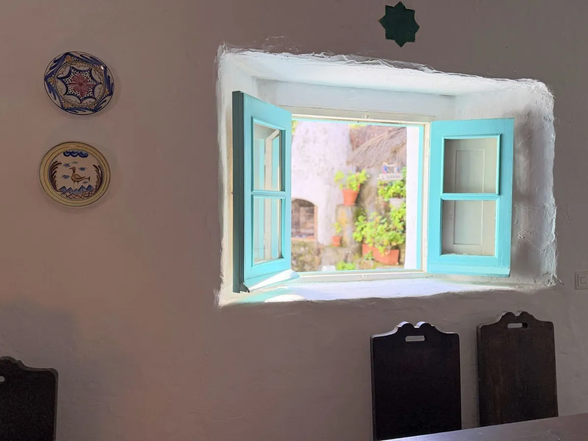 d6da91e2-a5d7-4be5-b0cd-054f4cd26f87