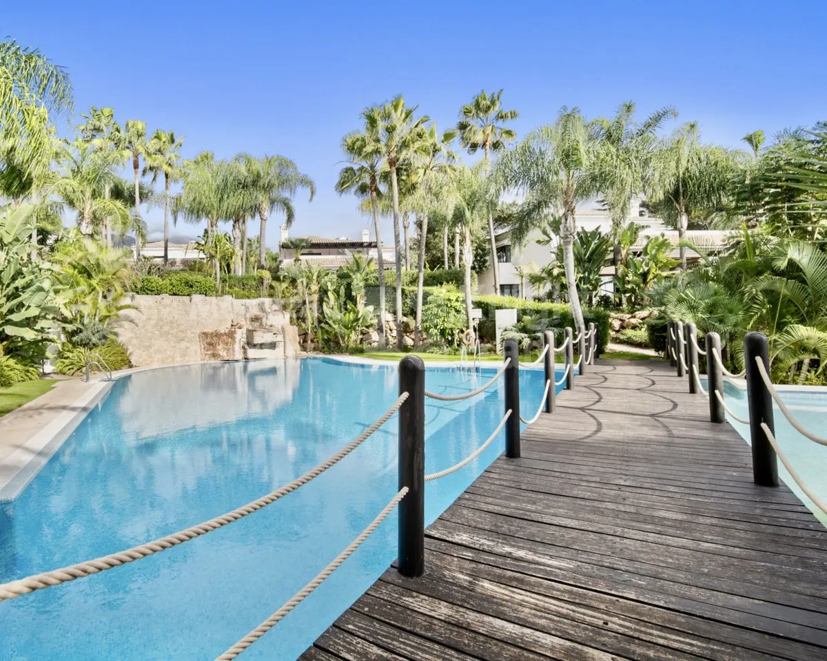 d4e48606-ce04-4c0d-8203-711c7db532b4