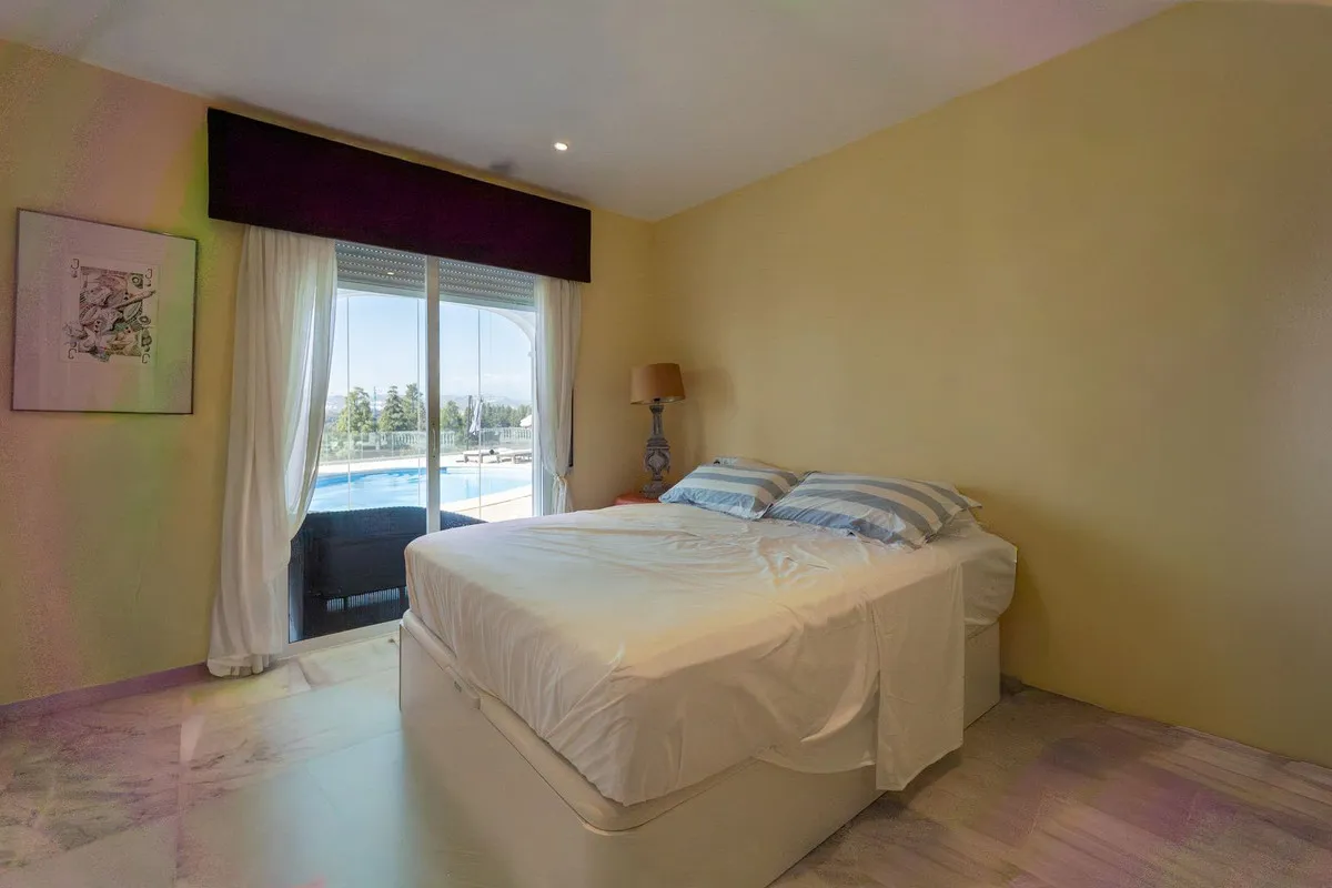 796ad8f8-3417-4f63-be53-380370976755