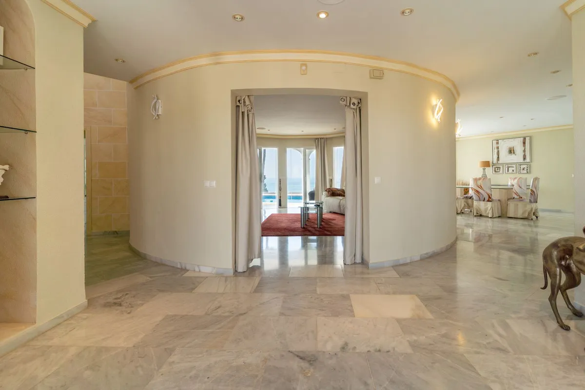 90bd1372-4d97-4648-b8d0-874d6e21c0fc