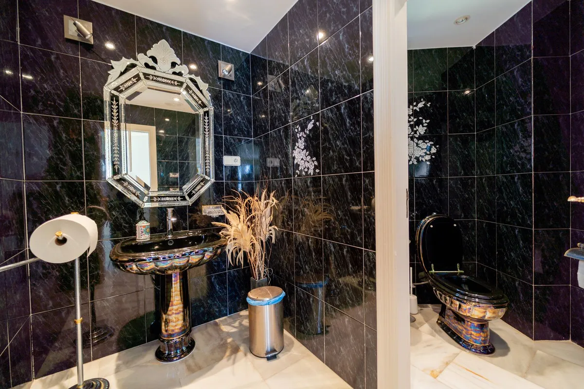 a3b0beec-d218-497f-80f1-59a6629202f2