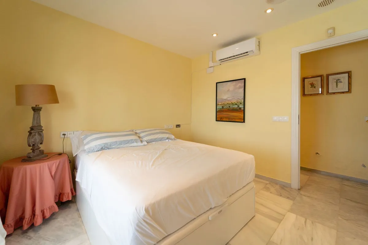 af49d508-5cb1-4474-867a-db4bd4235d34