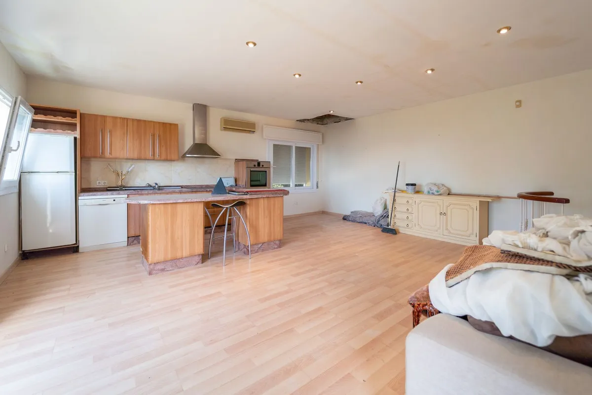 e896987a-7040-40bc-a048-73bcdec38263