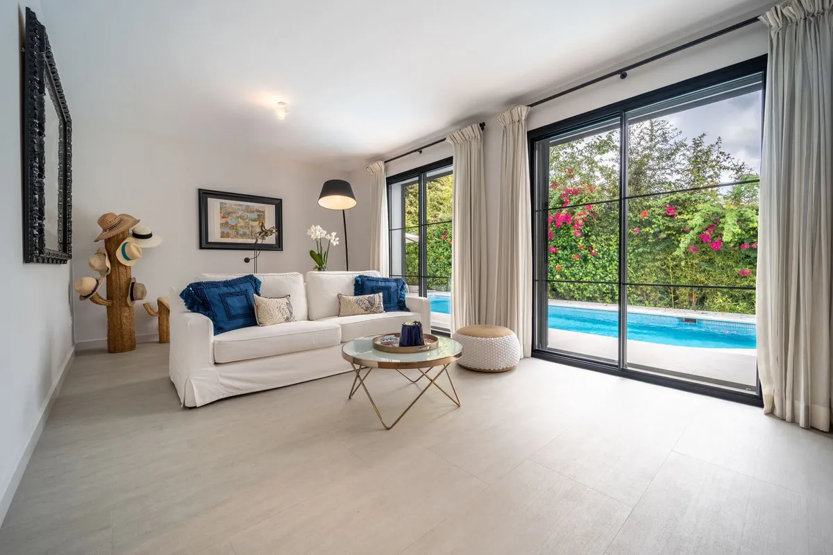 05dad70e-5e15-459e-854e-9ed70f56f72c