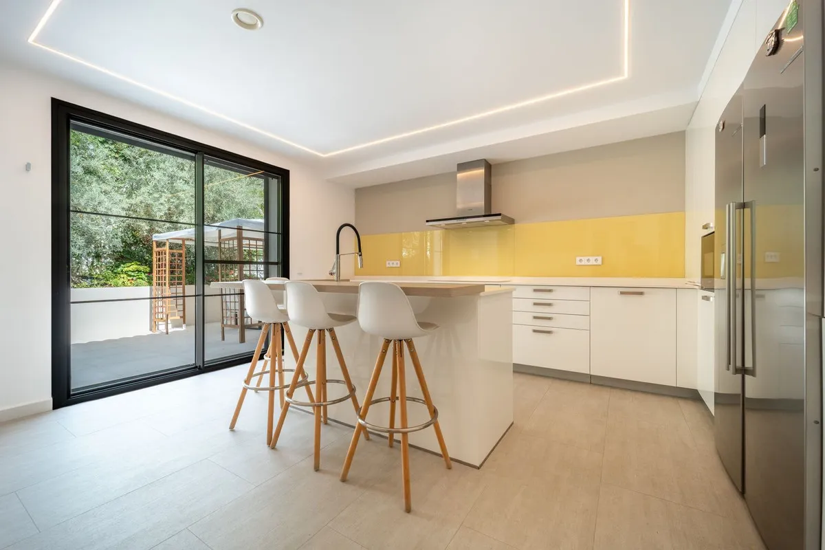 0d37a316-d5ae-4c69-9c01-f9c97db72273