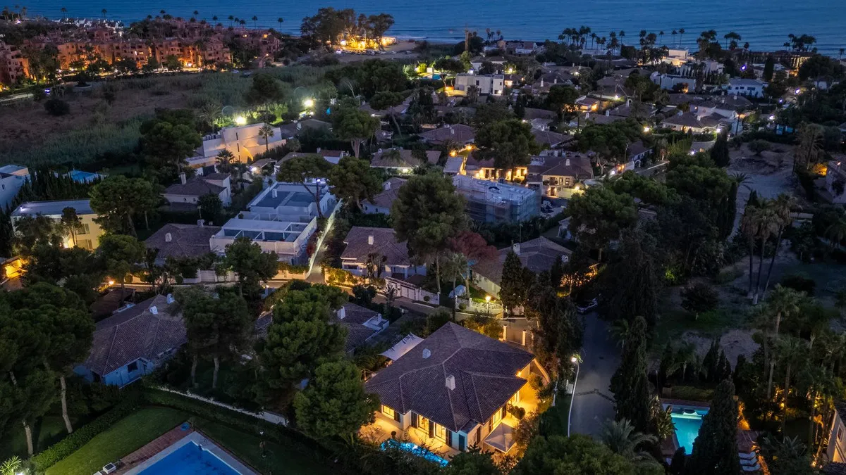 c2a6ae30-31f1-4375-8e10-ad6f22bf5b2b