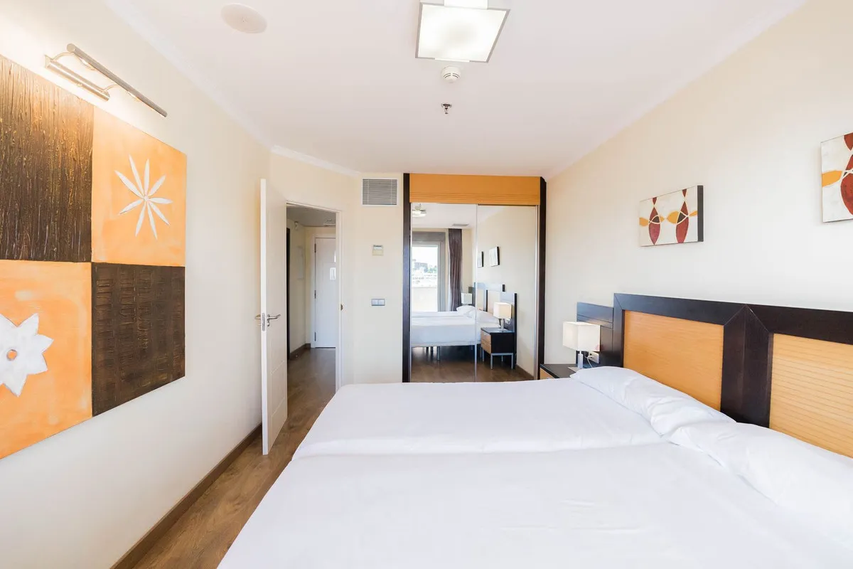 5703c43d-2524-4bb8-bd55-073b54402b0b