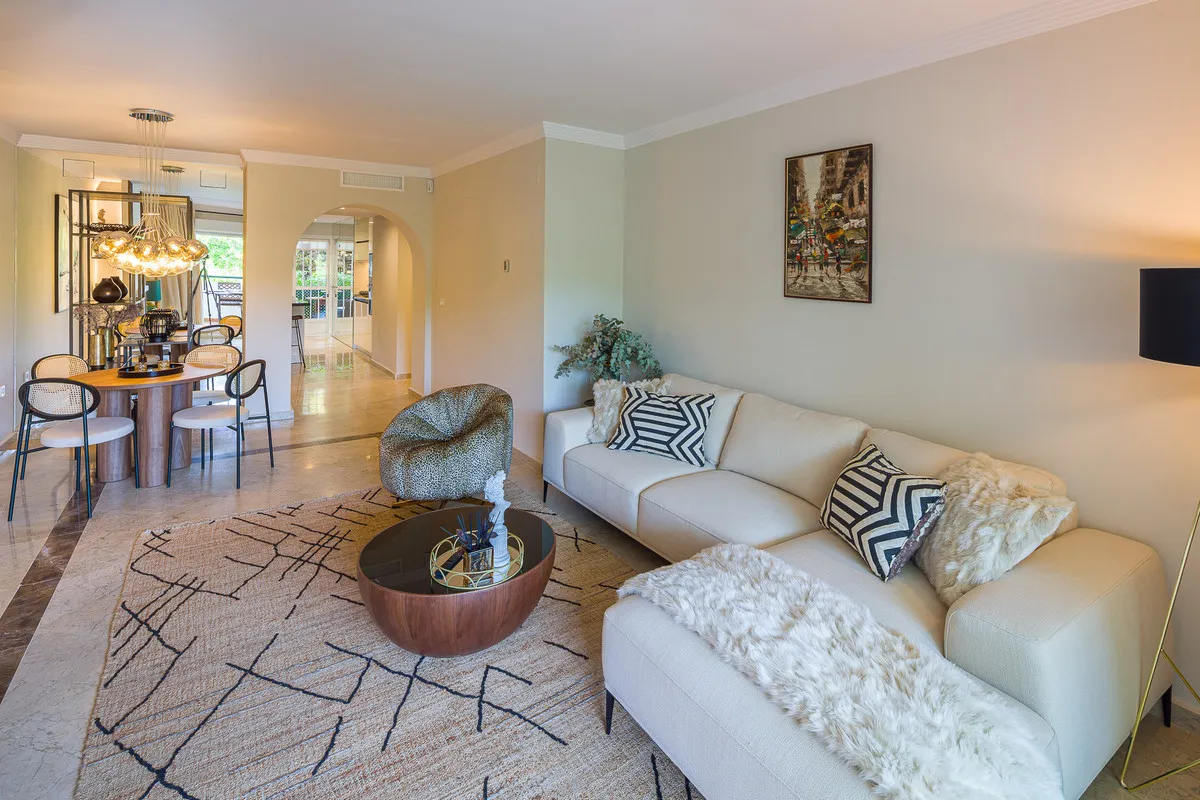 52f9f95e-ae41-44b3-8c9f-1abd9c9e460d