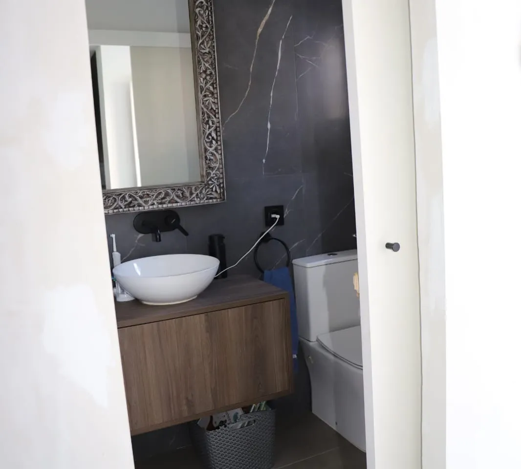 814d865d-8366-49f7-977c-f9957202cc3b