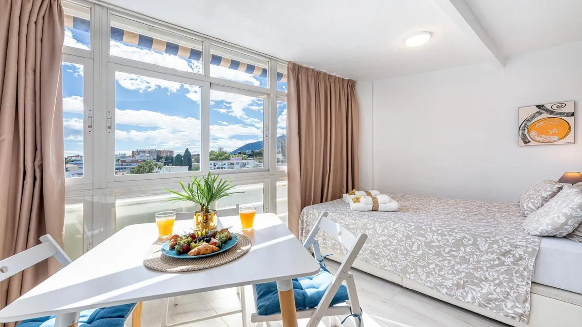 82e1b2d0-4b91-4723-9cde-379d30a07276