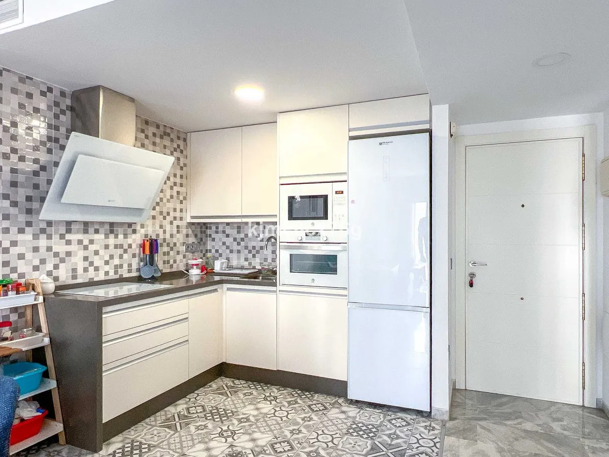 7458dd41-601d-42fb-bb06-16eb286290d6