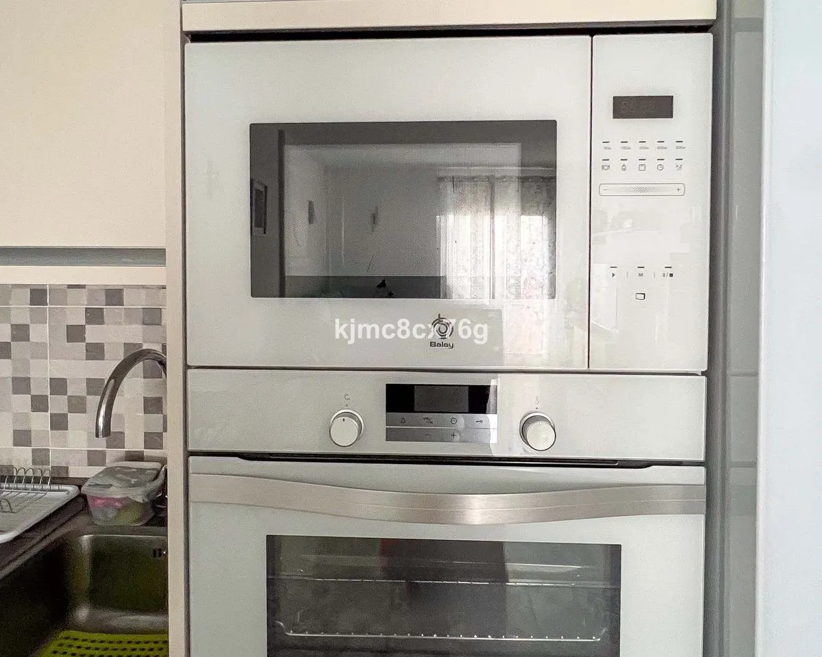 f17f7dd4-06a6-4d74-b966-be7b0fb5344c