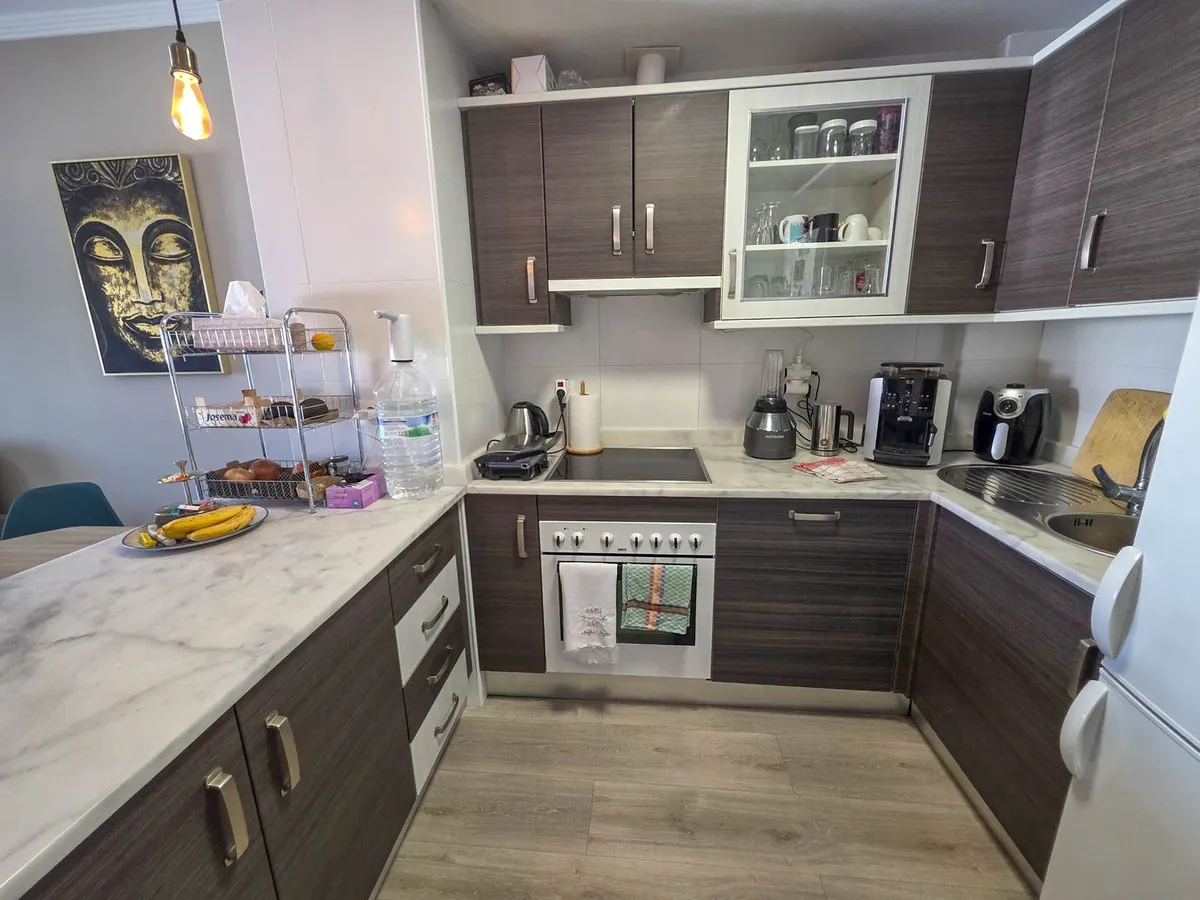 c7d5e294-1f50-4c7c-9e88-331fa548a5fb