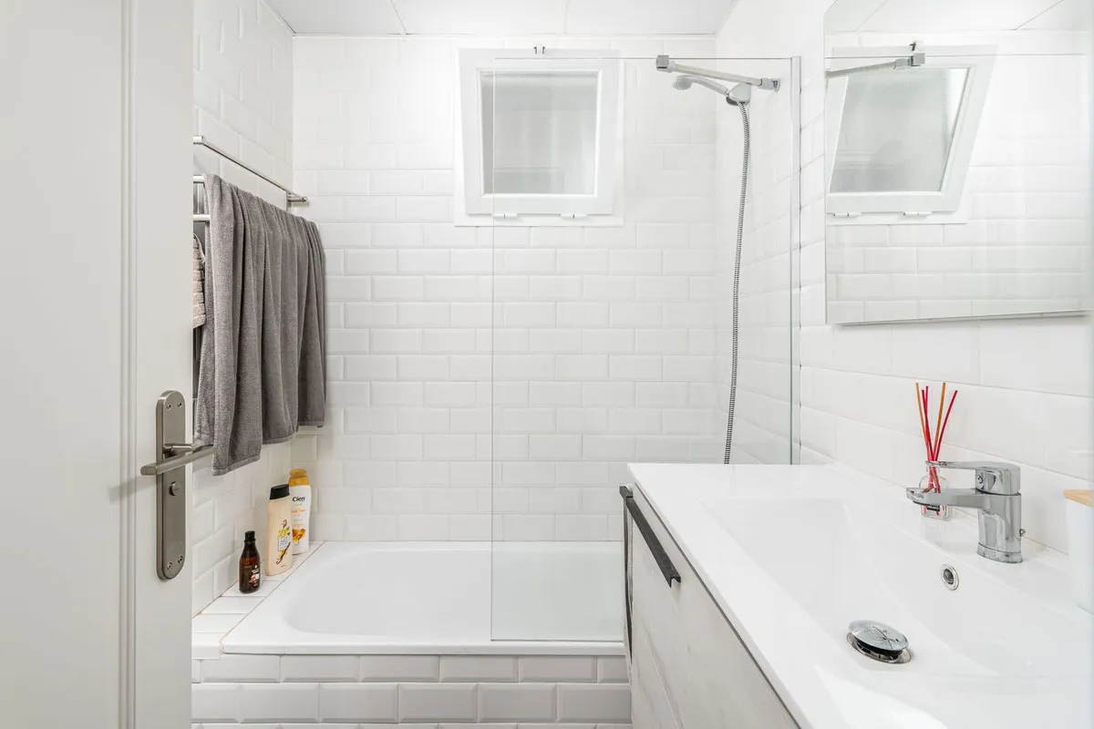 cdfcc9ce-69b2-4c96-846a-9bba60c8ec1b