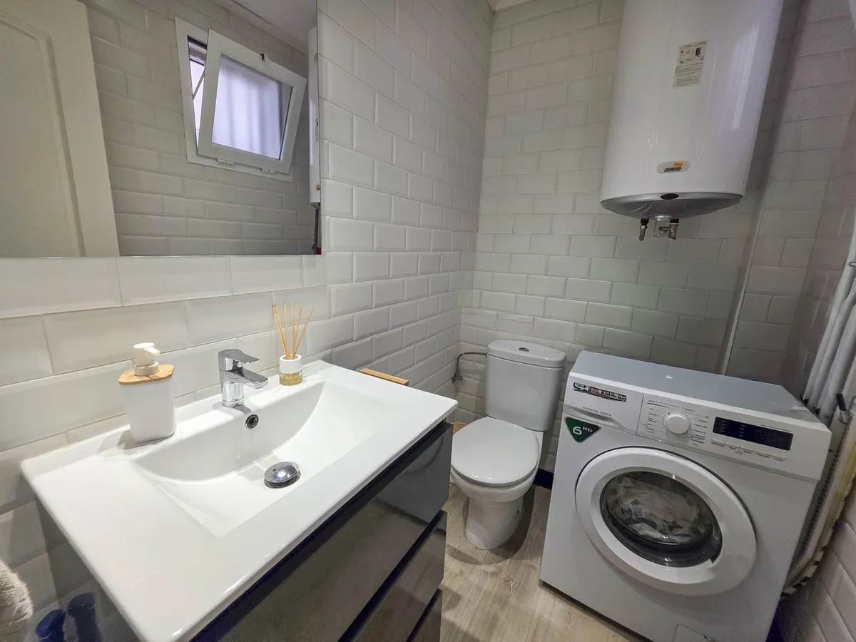 eb51c213-4d58-4347-a122-ee87ef851584