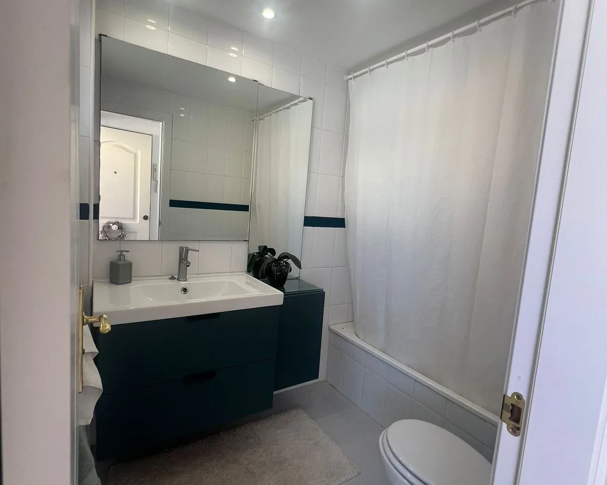 1da49a95-3ffb-4fb4-bd62-e25700896fcb