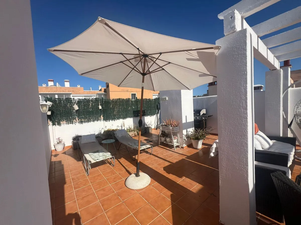 8da165f9-4913-4f51-8f3e-cafabbc14fcf