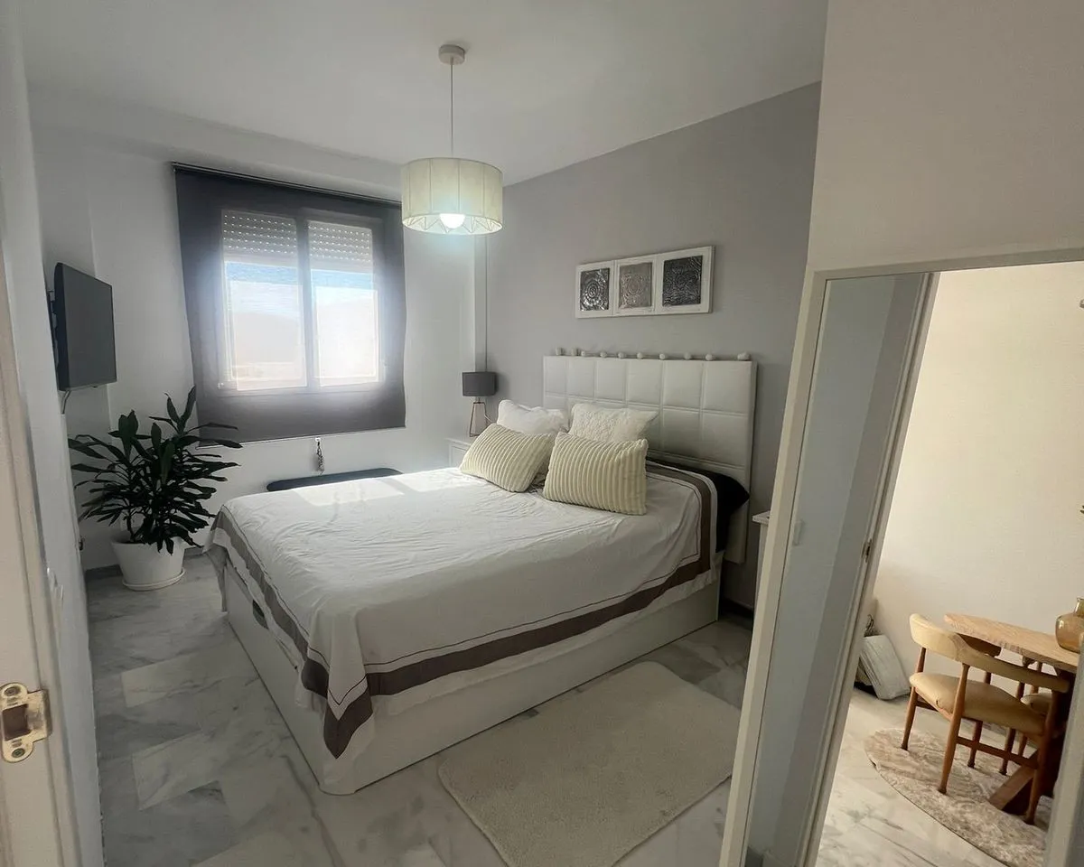 bfefb25c-549b-4932-951b-25b3c4097e56