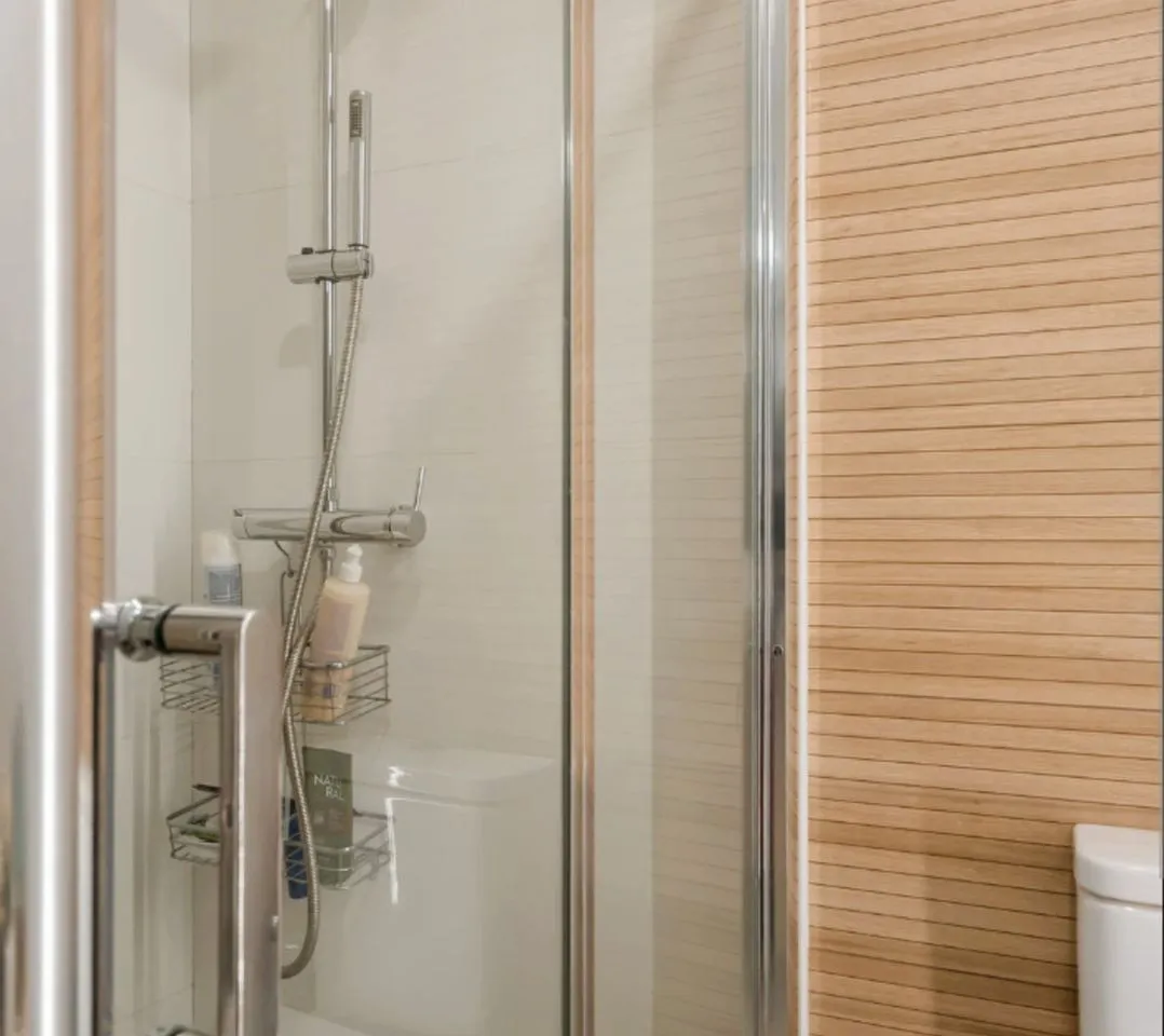 0b7b9fa1-133c-4ef9-ba81-04d0c699ac85