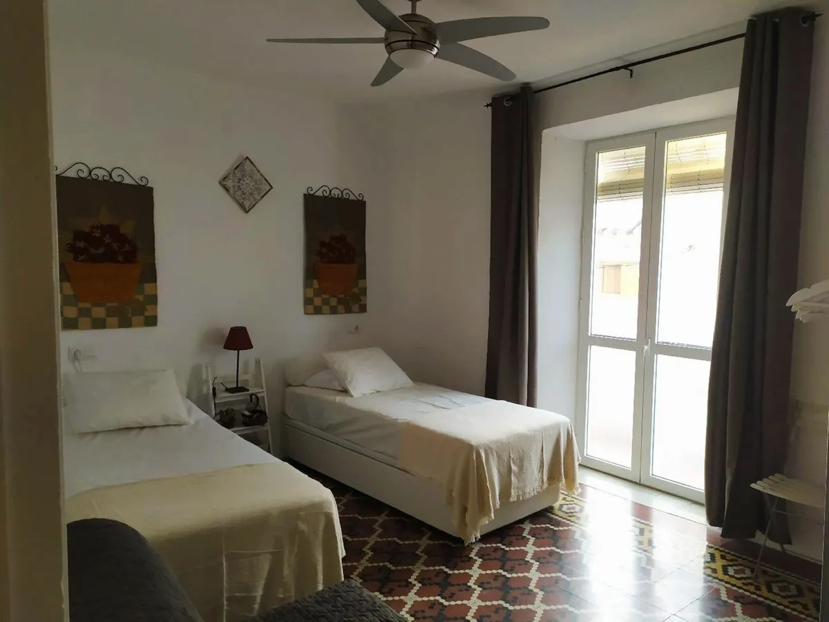 fb189ac6-6069-4102-8928-bcca11752859