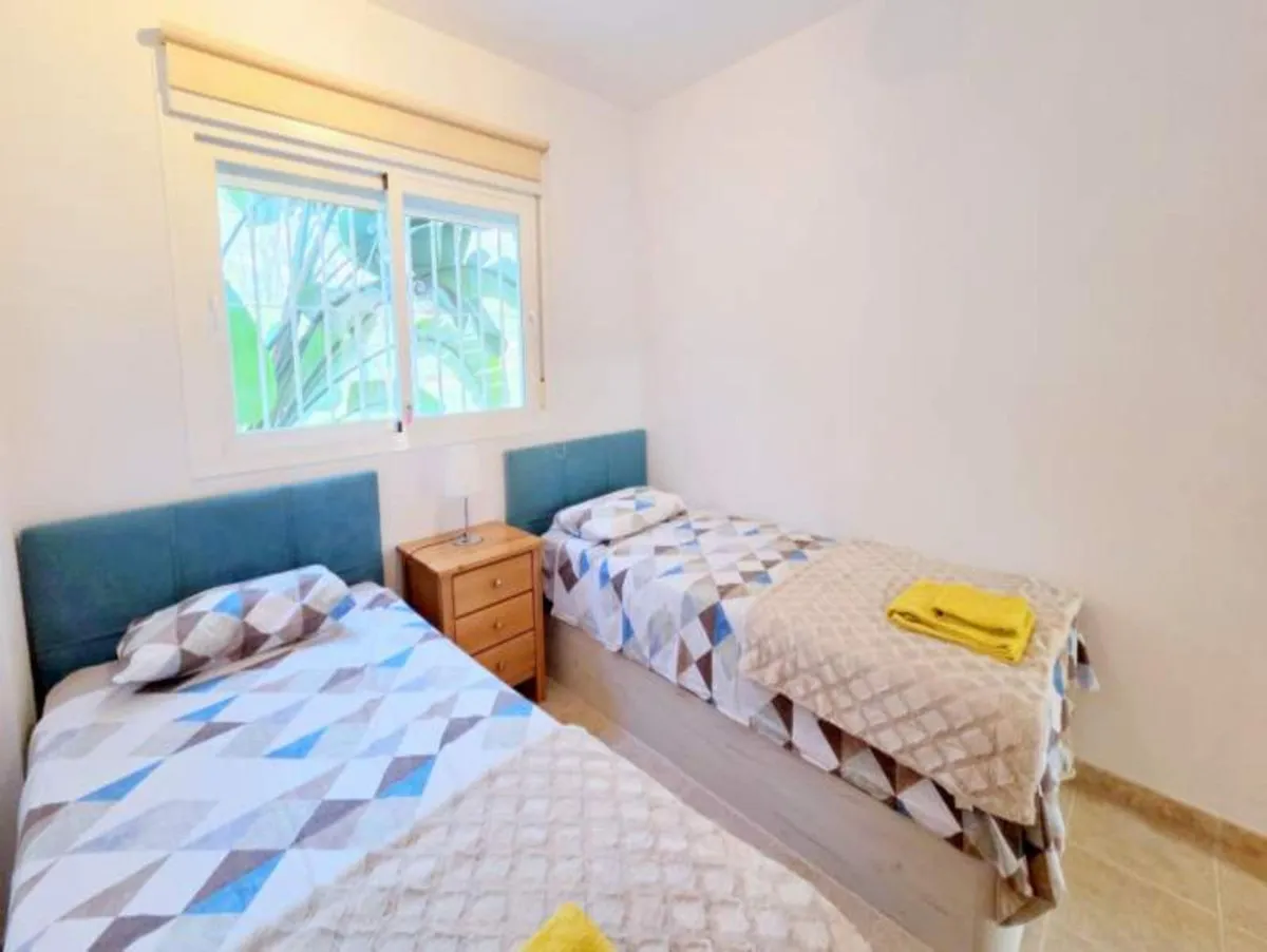 60cb9425-58d5-4ea5-9c33-5cf90e3df0f0