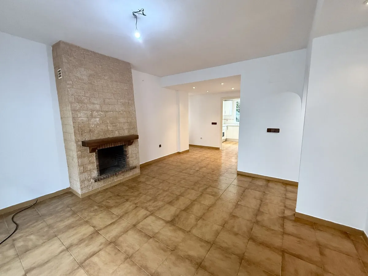 d921a7a6-3626-435a-8b8a-6d5133dcd387