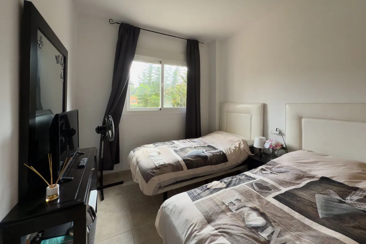 b8d866db-a665-48e9-b332-15547f8b7522