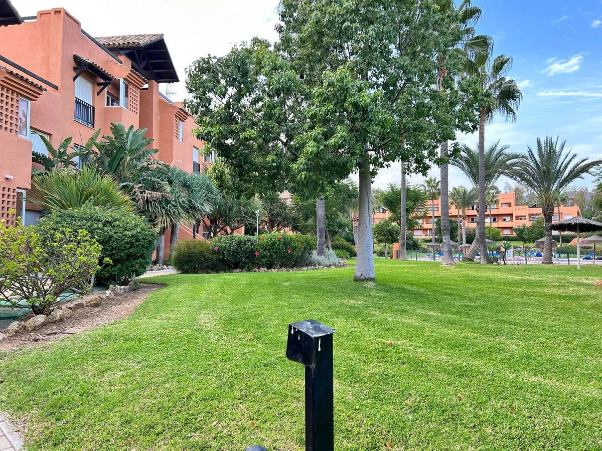 f0d4c471-3162-4076-97e6-0f0de500185d